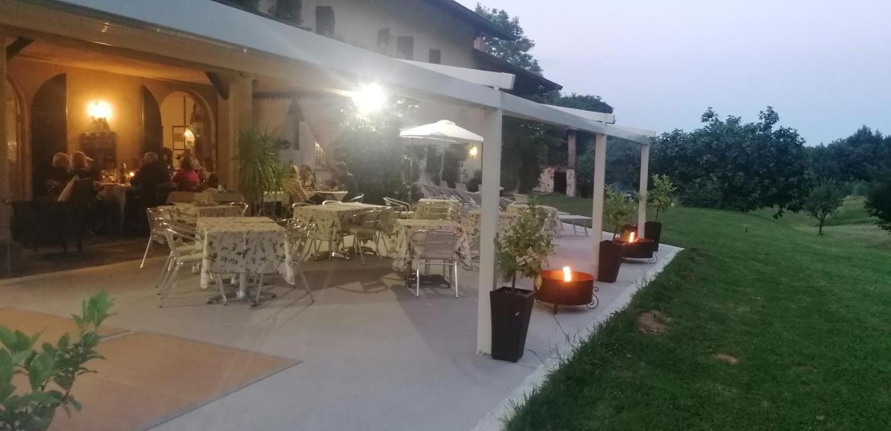 Antica Cascina Del Medico Hotel Muzzano Buitenkant foto